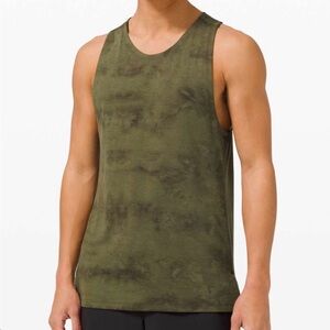 Lululemon Men's Green tank